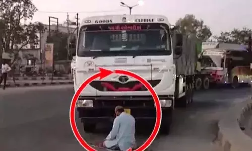 Truck driver, arrest, Gujarat, namaz