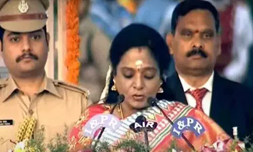 telangana, governor tamilisai,  brs, republic day,
