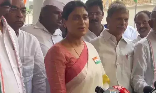 ఆ పార్టీకి సీఎం జగన్ బానిసలా మారిపోయారు : వైఎస్ షర్మిల