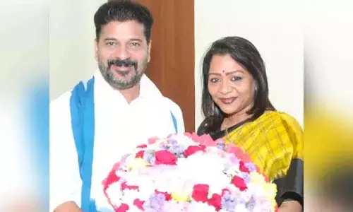 సీఎం రేవంత్ రెడ్డిని కలిసిన మేయర్ గద్వాల విజయలక్ష్మి