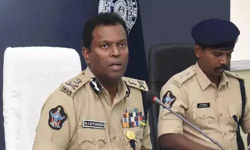 విశాఖ జిల్లాలో తహసీల్దార్ ను దారుణ హత్య చేసింది అతడే