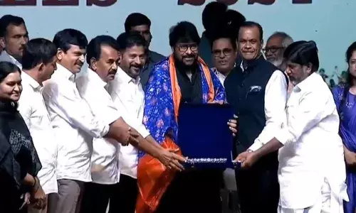 megastar chiranjeevi, padma vibhushan award, telangana govt,