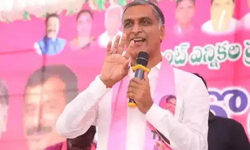 సీఎం పచ్చి అబద్ధాలు మాట్లాడారు : మాజీ మంత్రి హరీశ్ రావు