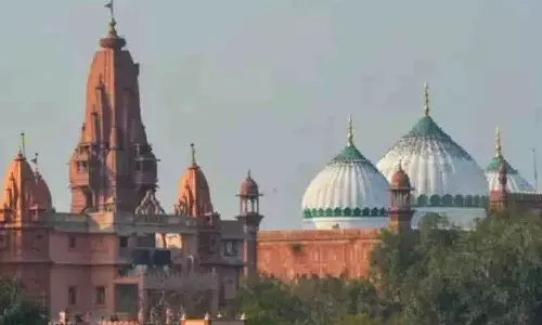 మథురలోని కృష్ణ జన్మభూమిని ధ్వంసం చేసిన ఔరంగజేబు