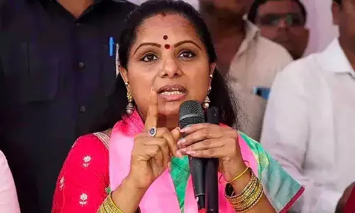 ముందుగా రేవంత్ రెడ్డిపై కేసు నమోదు చేయాలి : ఎమ్మెల్సీ కవిత