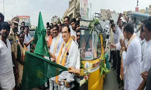 green flag,  autos, yadadri temple hill ,