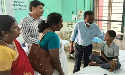 students , Andhra Pradesh, school, ill, food poisoning