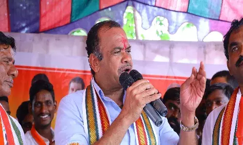 telangana, congress, minister komatireddy,  brs, harish rao ,