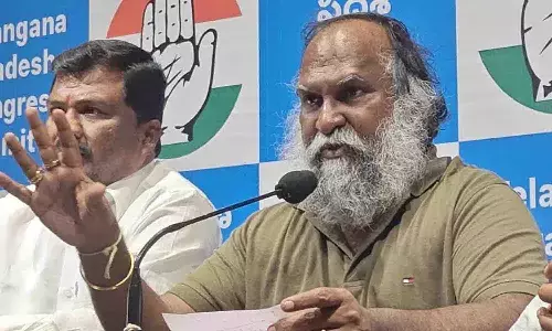 కేటీఆర్ తండ్రి చాటు కొడుకు.. కాంగ్రెస్ గురించి ఆయనకేం తెలుసు.? : జగ్గారెడ్డి