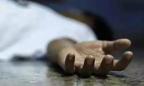 యువ ఫోటోగ్రాఫర్ దారుణ‌ హత్య