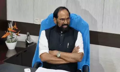 బ్యారేజి డ్యామేజ్కి రీజన్స్ చెప్పాలి : మంత్రి ఉత్తమ్