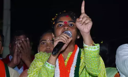 కవితను చూస్తే నవ్వొస్తుంది : ఎమ్మెల్యే యశస్విని రెడ్డి