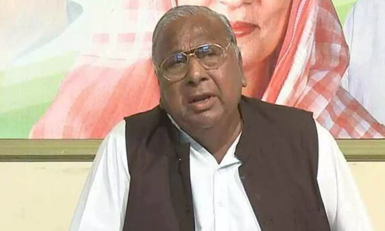 congress,  v hanumantha rao,  khammam ticket, bhatti,