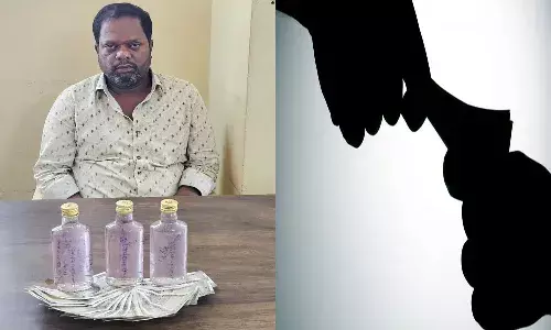 hyderabad, ghmc, tax inspector, bribe,  acb raids,