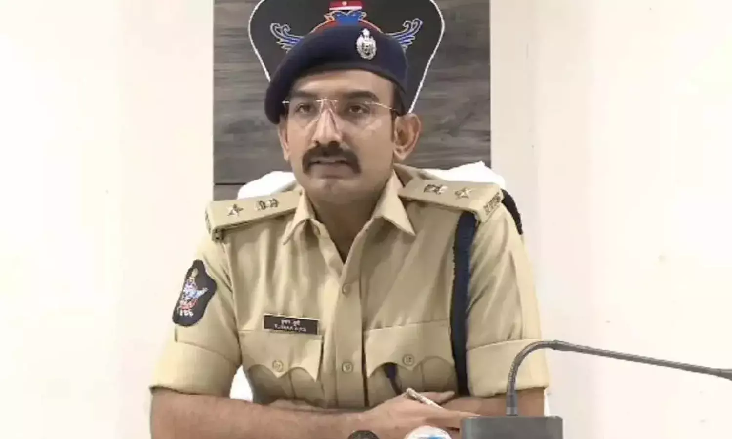 గీతాంజలి ఆత్మహత్య.. సంచలన విషయాలు వెల్లడించిన గుంటూరు ఎస్పీ