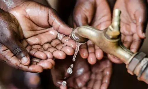 Bengaluru : నీటిని వృధా చేశారు.. లక్ష రూపాయలకు పైగా జరిమానా వసూలు