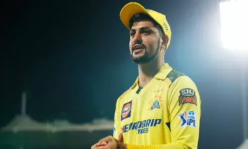 మొదటి బంతికి సిక్స్ కొట్టడానికి ముందు ధోనీతో జరిగిన సంభాషణ గురించి చెప్పిన రిజ్వీ