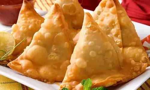 Condoms, gutkha, stones, samosas, Pimpri Chinchwad, Pune