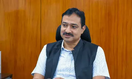 పెట్రోల్ బంకుల ద్వారా ఓటు హక్కుపై అవగాహన