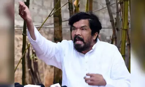 దొంగలందరూ కలిసి సీఎం జగన్ని దించాలని చూస్తున్నారు: పోసాని