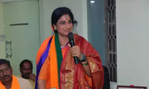కేవలం ఓవైసీ సోదరులు మాత్రమే ధనవంతులయ్యారు.. ప్రజలు కాదు
