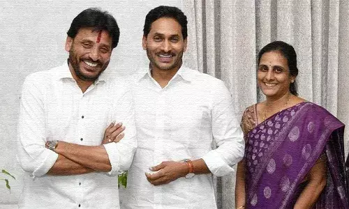 నామినేషన్ వేయని వాణి.. దువ్వాడ శ్రీనివాస్కు ఇంటి పోరు లేనట్లేనా..?