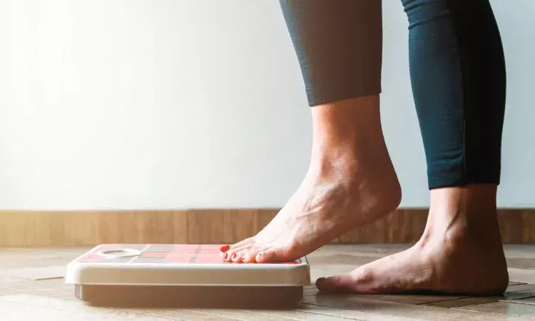 అతిగా తినడం వ‌ల్లే కాదు.. వాటి కొరత వల్ల కూడా ఊబకాయం వ‌స్తుంది