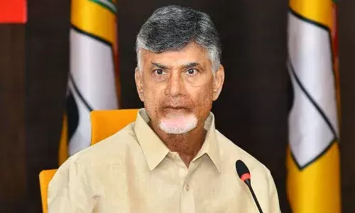 టీడీపీ నుండి ఆ నేతలను సస్పెండ్ చేసిన చంద్రబాబు
