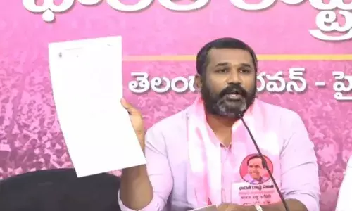 తప్పుడు సమాచారం పోస్ట్ చేసిన బీఆర్‌ఎస్ నేతపై కేసు