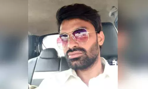 ghmc officials, Hardware engineer, electric shock, Hyderabad