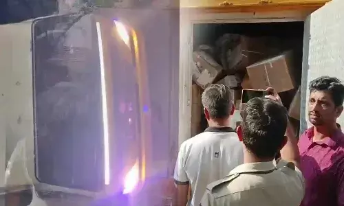 gold,  truck, accident,  tamil nadu,