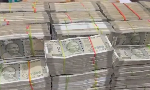 Telangana,  seized money,  election,