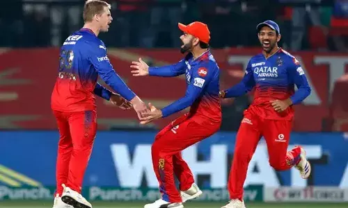 డూ ఆర్ డై మ్యాచ్లో గెలిచిన ఆర్సీబీ.. ప్లేఆఫ్ ఆశలు సజీవం