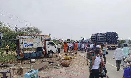 jangaon, road accident, three dead,