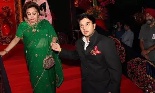 కేంద్ర మంత్రి జ్యోతిరాదిత్య సింధియా తల్లి కన్నుమూత