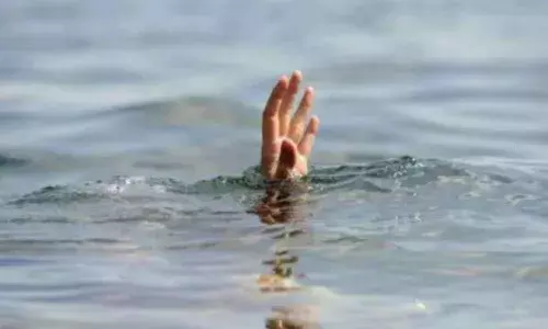 four dead,  ganga river,  reels, bihar ,