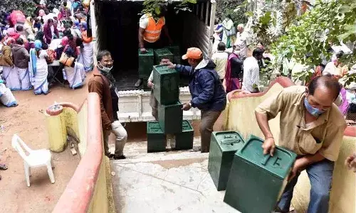 అక్కడి నుండి బ్యాలట్ బాక్స్ లను కర్నూలుకు తరలించండి : టీడీపీ