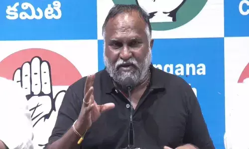 ఆయన వైట్ పేపర్ లాంటి వారు.. ఇంకు చల్లకండి : జగ్గారెడ్డి