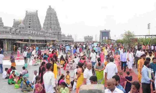 yadadri, temple, online ticket booking, devotees,