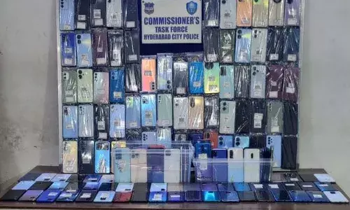Global muggling gang, Hyderabad, smartphones seized