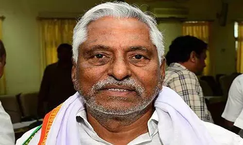 కేసీఆర్ను ఆ కేసు నుంచి కాపాడటం ఎవరి తరం కాదు