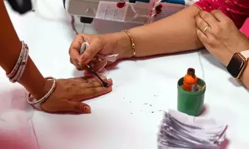 ఎగ్జిట్ పోల్స్ కోసం ఉత్కంఠ‌తో ఎదురుచూపులు