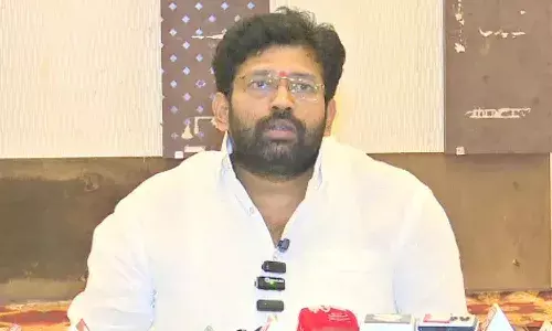 వారే చెడగొట్టారు.. ఎమ్మెల్యేలు జగన్ను కలిసే పరిస్థితి ఉండేది కాదు : వైసీపీ మాజీ ఎమ్మెల్యే సంచలన వ్యాఖ్యలు