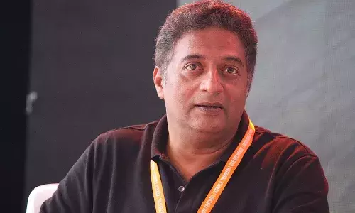 Actor Prakash Raj, Chandrababu, Pawan kalyan, Andhrapradesh