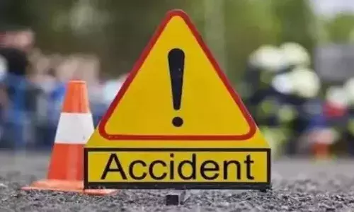 sangareddy, road accident, two dead, boy injured,