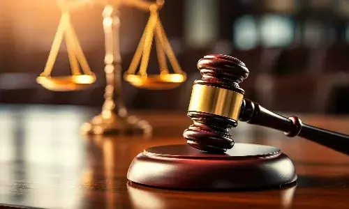 Bombay High Court, teacher, assault, students, Crime