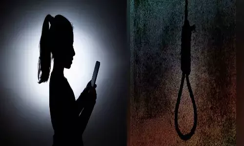 Maharashtra, girl, suicide, father,  snapchat,