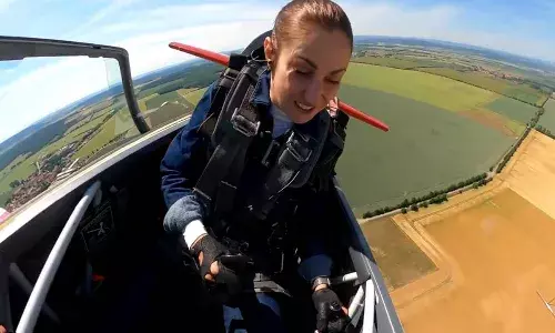 netherlands, flight,  top open, viral video, woman pilot,