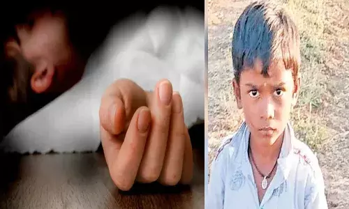 Tragedy,  boy died,  cradle saree, Telangana,