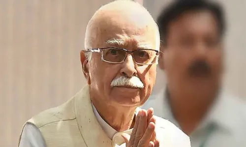 అనారోగ్యంతో ఢిల్లీ ఎయిమ్స్లో చేరిన ఎల్కే అద్వానీ